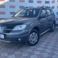 Mitsubishi Outlander — миниатюра 1