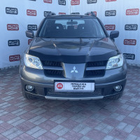 Mitsubishi Outlander — миниатюра 2