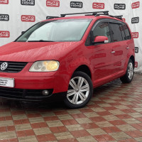 Volkswagen Touran — миниатюра 1