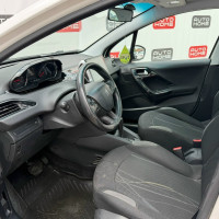 Peugeot 208 — миниатюра 7