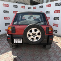 Toyota RAV4 — миниатюра 5