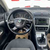 Skoda Octavia Scout — миниатюра 10