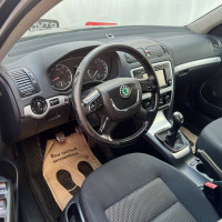 Skoda Octavia Scout — миниатюра 8