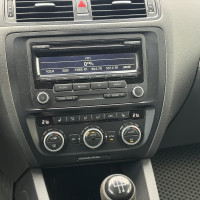 Volkswagen Jetta — миниатюра 8