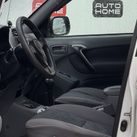 Toyota RAV4 — миниатюра 6