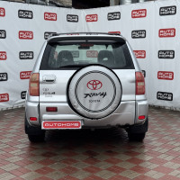 Toyota RAV4 — миниатюра 5
