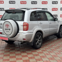 Toyota RAV4 — миниатюра 4