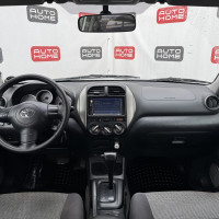Toyota RAV4 — миниатюра 9