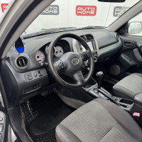 Toyota RAV4 — миниатюра 8