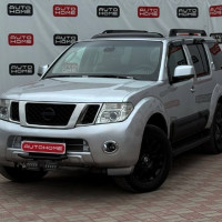 Nissan Pathfinder — миниатюра 1
