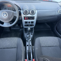 Renault Logan — миниатюра 8