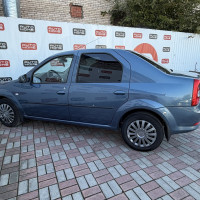 Renault Logan — миниатюра 4