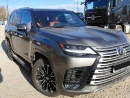 Lexus LX