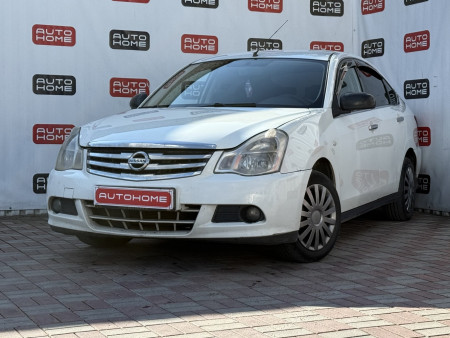 Nissan Almera