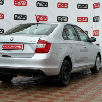 Skoda Rapid — миниатюра 4