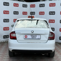 Skoda Rapid — миниатюра 5