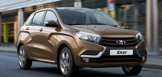 Lada Xray получила новую КПП и стала дешевле