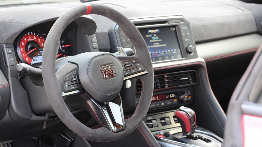 Суперкар Nissan GT-R получит гибридную версию ниссан гтр 2
