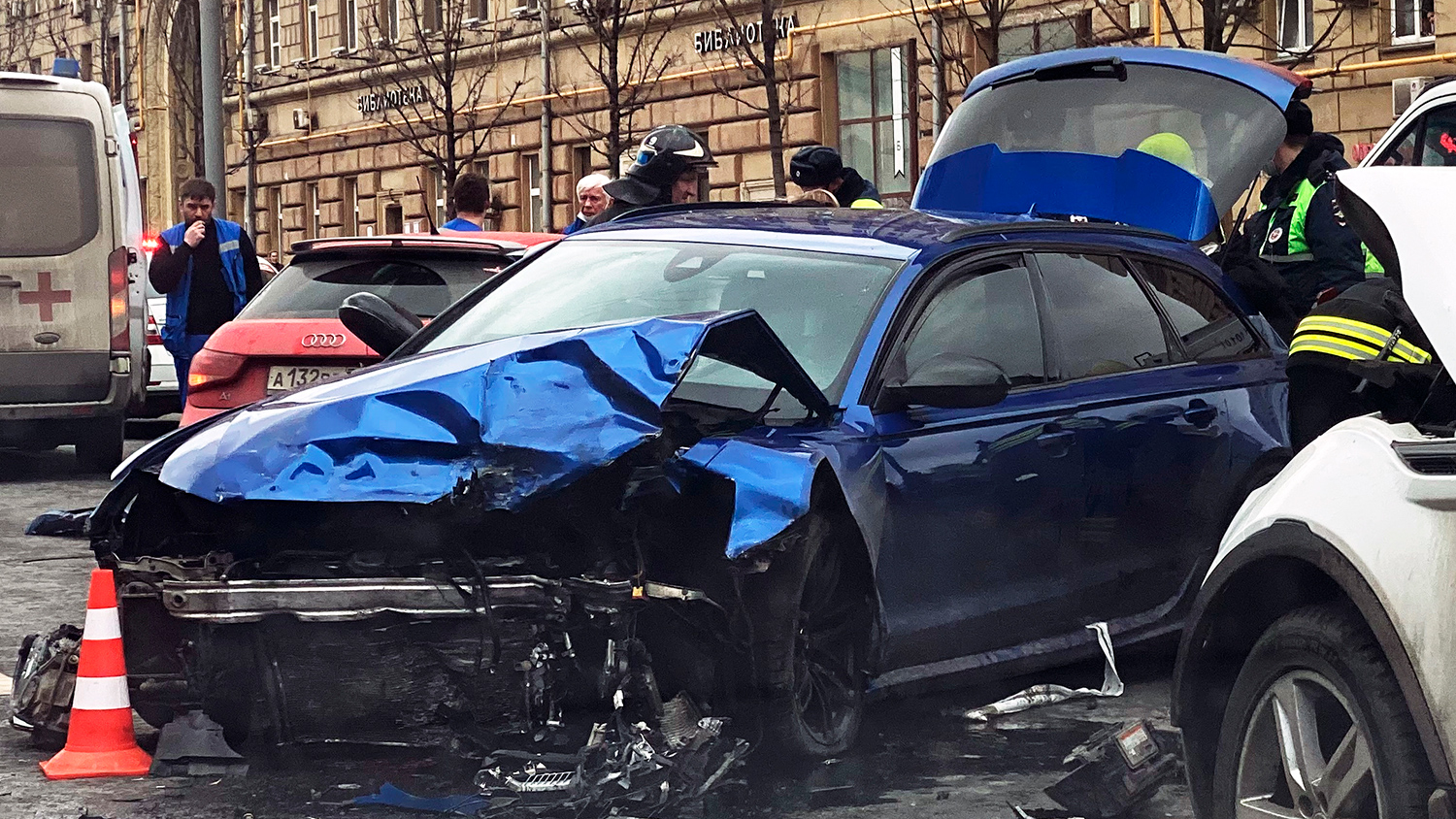Пранкер Эдвард Бил стал виновником страшной аварии бил 2