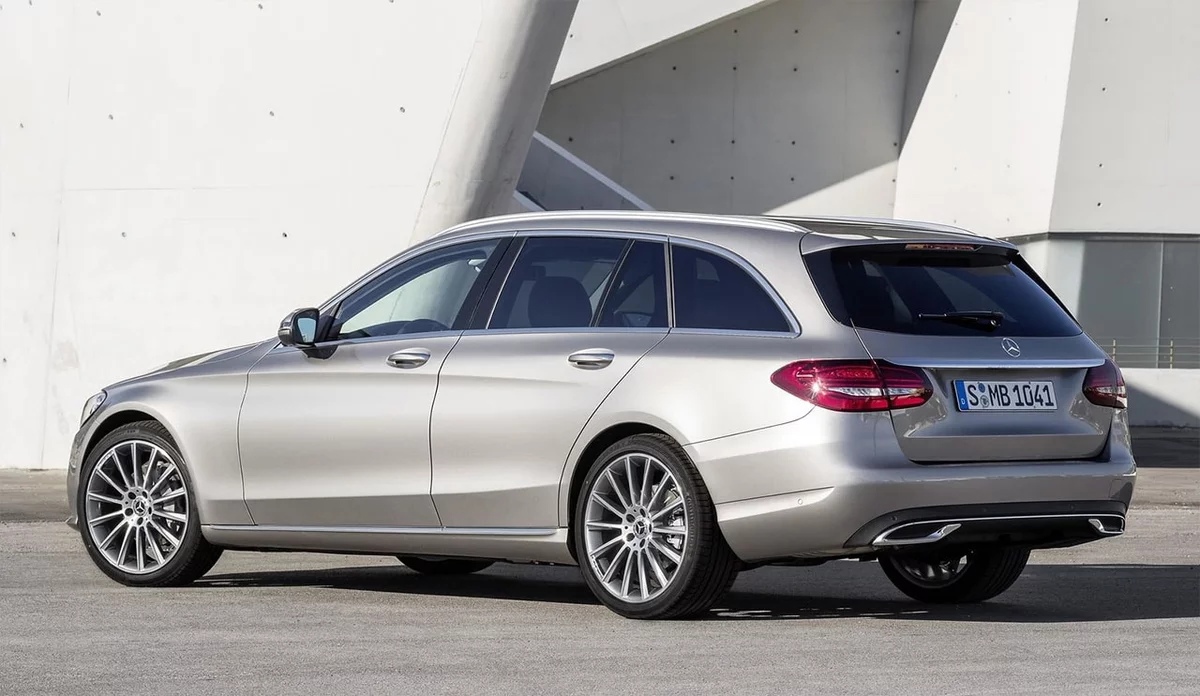 Когда в России появится обновлённый Mercedes-Benz C-Кlassе? мерс ц 0