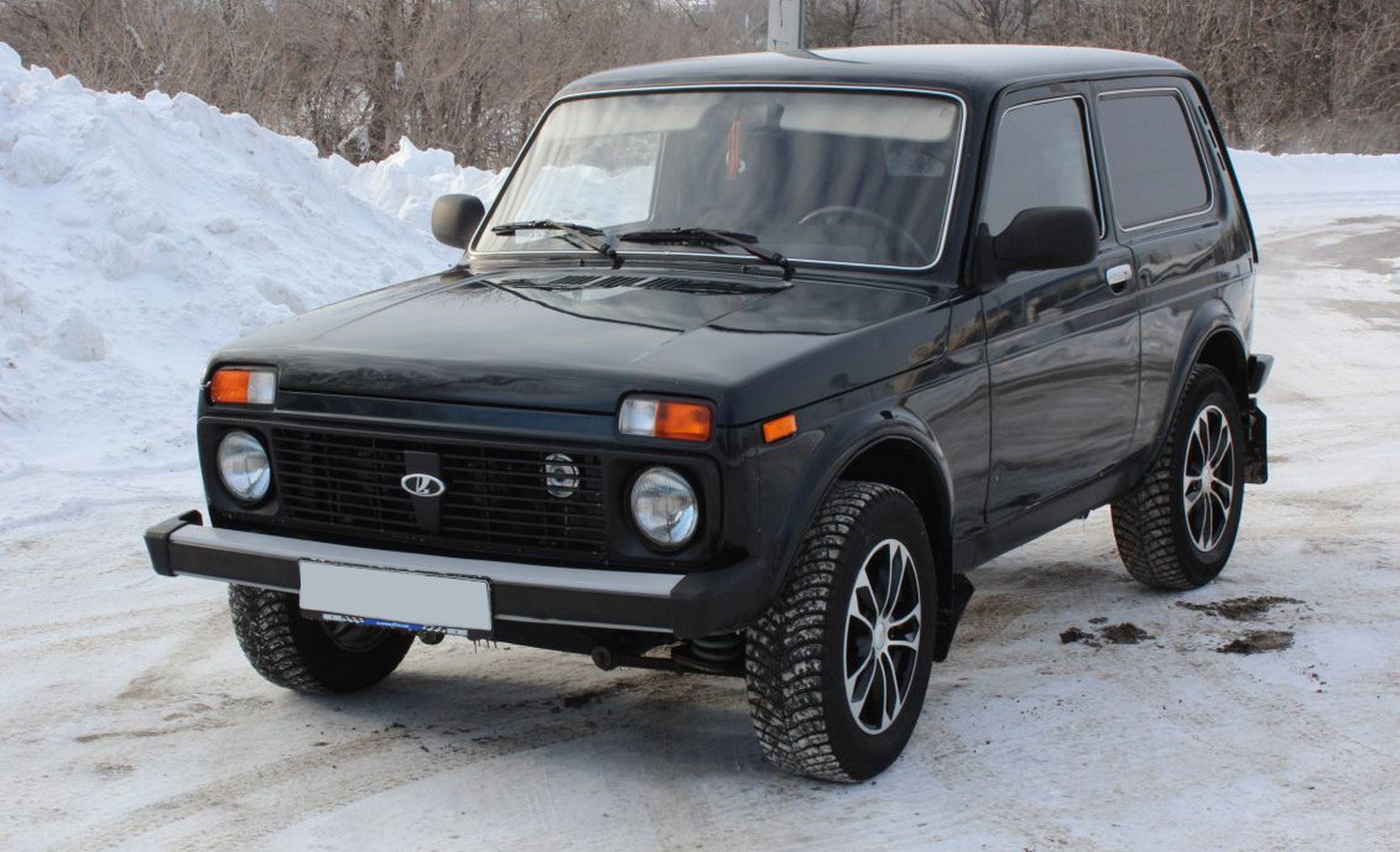 2 Lada 4x4 2014