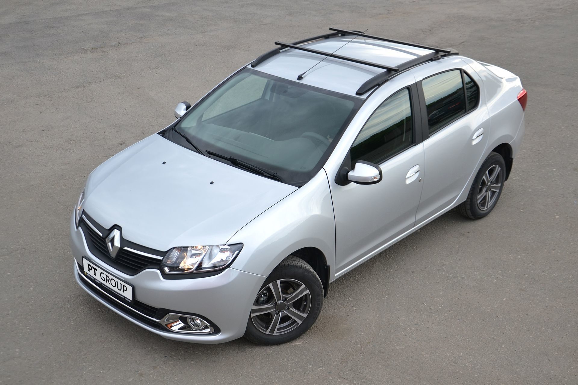4 Renault Logan 2014