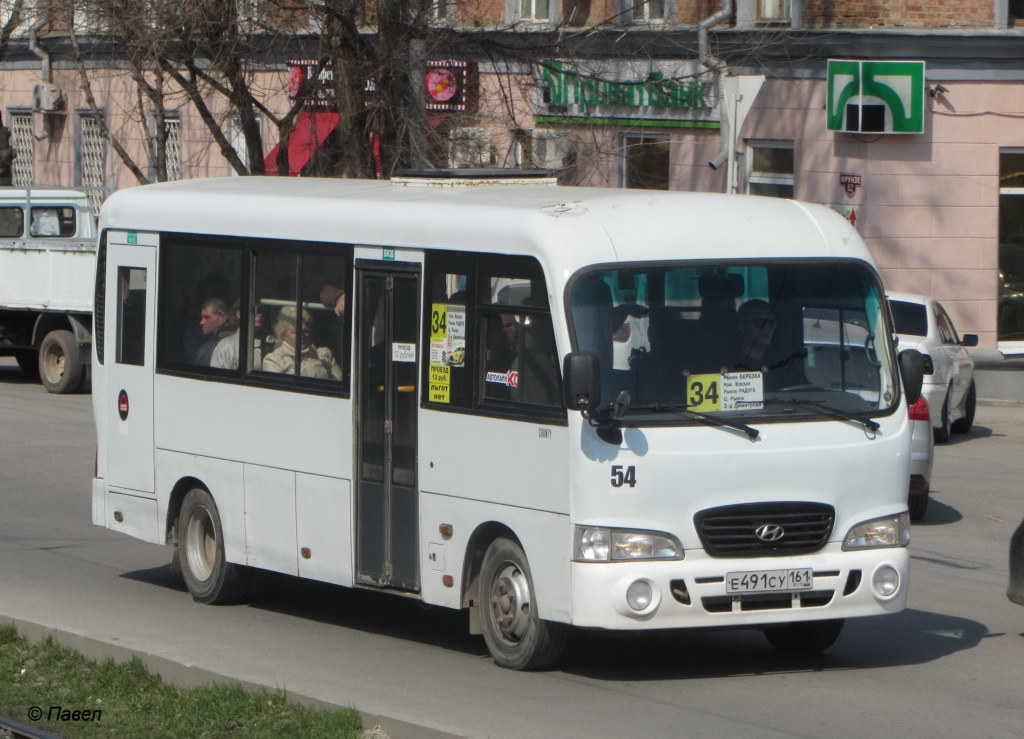 На рынке автобусов с пробегом все первые места занимают российские модели Hyundai County