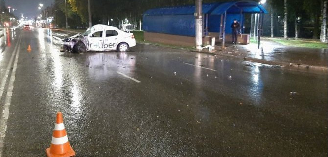 В ДТП в Кирове погиб молодой таксист