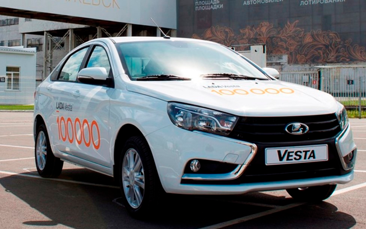 100-тысячная Lada Vesta