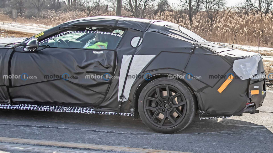 Начались испытания кабриолета Ford Mustang нового поколения мустанг 2