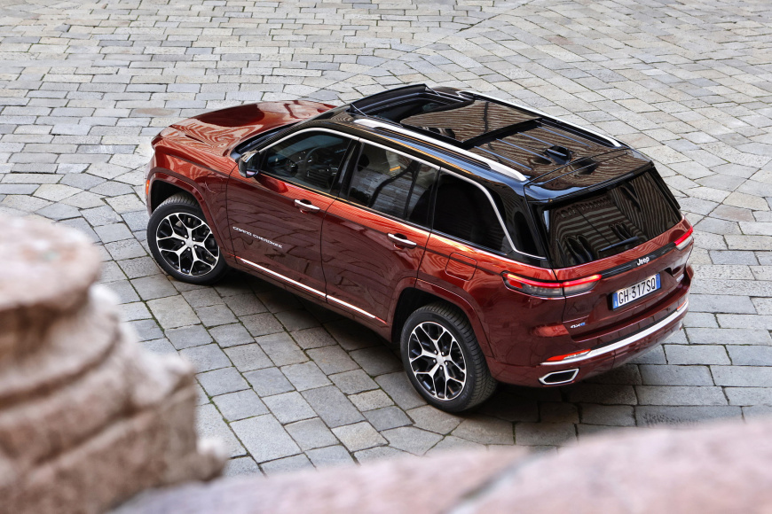 В Европе появился гибридный Jeep Grand Cherokee джип 3