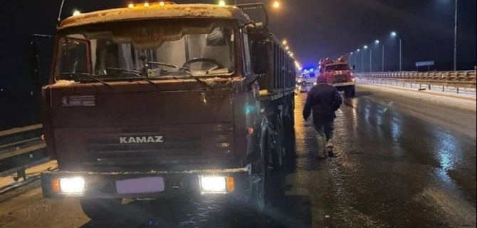 В ДТП с КамАЗом в Энгельсском районе погиб человек