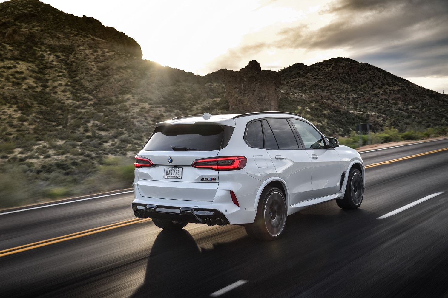 Обновлённый BMW X5 получил форсированную версию бмв 3