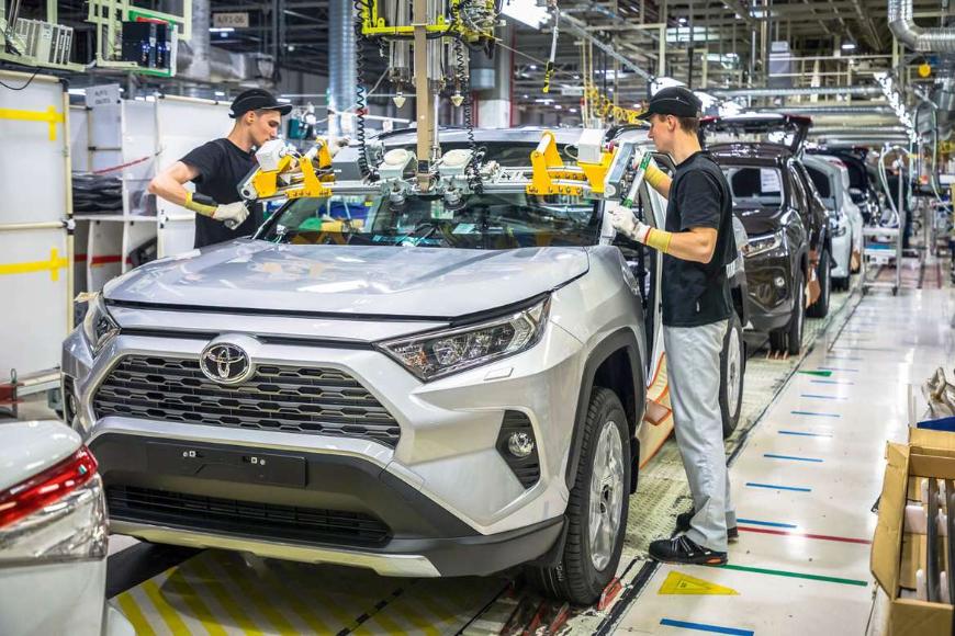 Российские заводы Toyota и Nissan скоро возобновят работу японцы 1