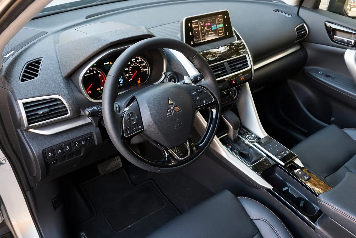 Как обновили паркетник Mitsubishi Eclipse Cross эклипс 2