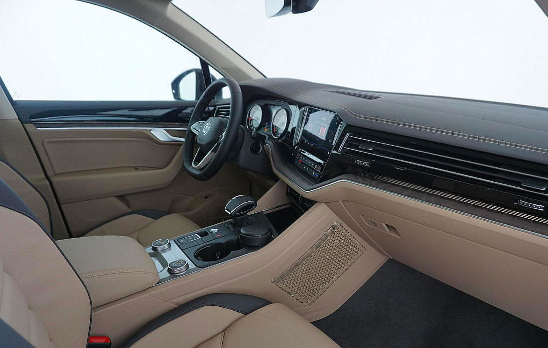 Салон-Volkswagen-Touareg