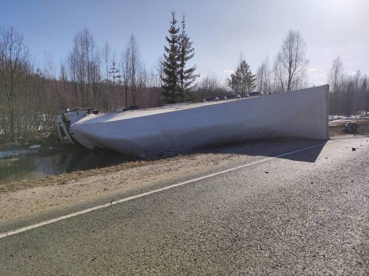 21-летний водитель погиб в ДТП в Шабалинском районе Кировской области (2)