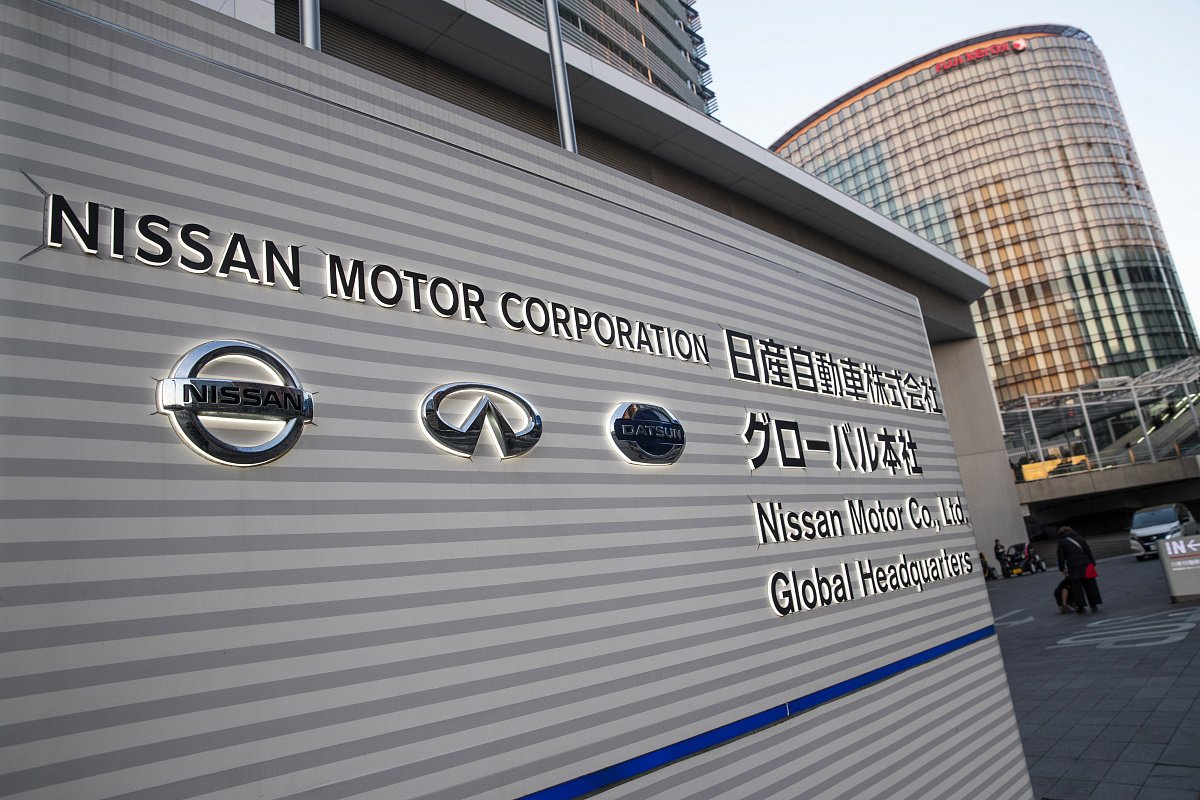 Фирма Renault может продать свою долю в Nissan акции 2