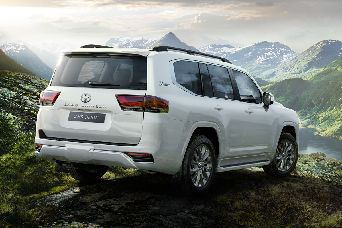 Toyota вернётся в Россию с подарком крузак 4