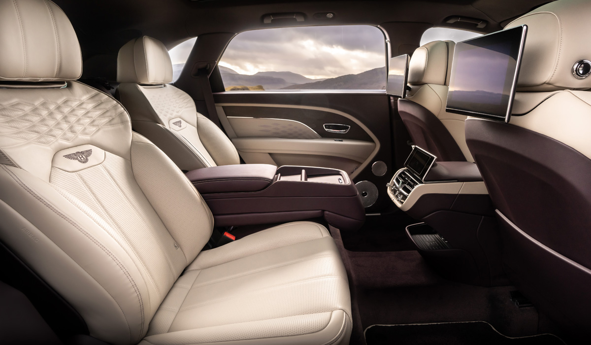 Кроссовер Bentley Bentayga получил удлинённую модификацию бентли 4