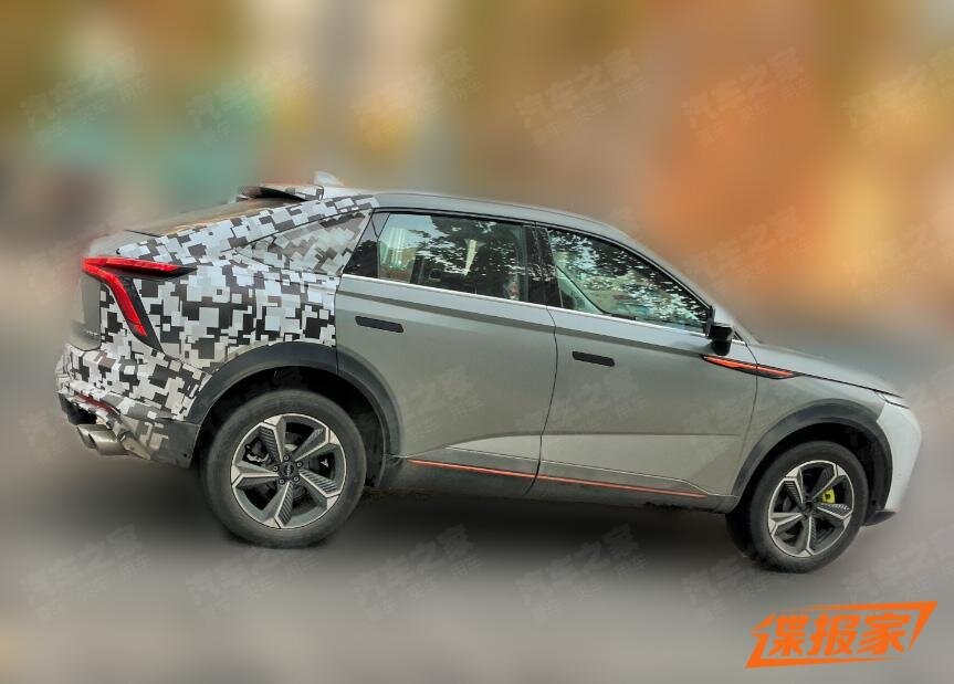 Фирма Haval зарегистрировала в России новый высокотехнологичный кроссовер хавал 2