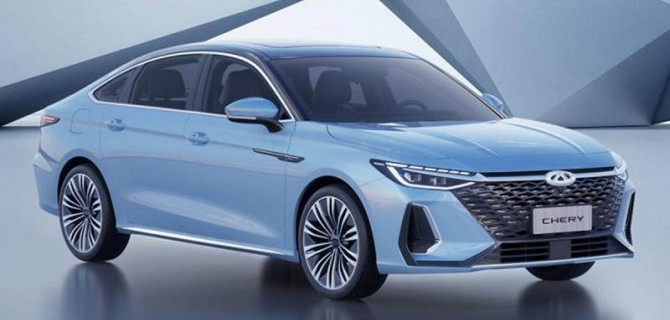 В Китае представлен премиальный седан Chery Arrizo 8