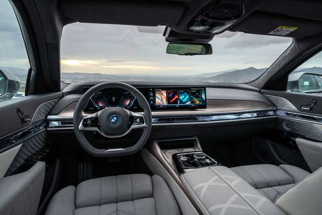 На «Нюрбургринге» появился электрический седан BMW i7 бмв 3