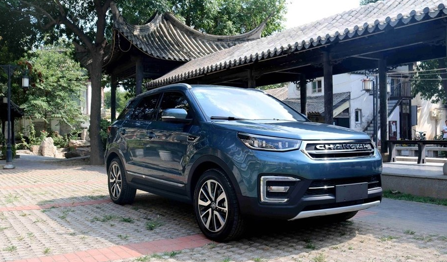 В России подорожали три кроссовера Changan чанган 2