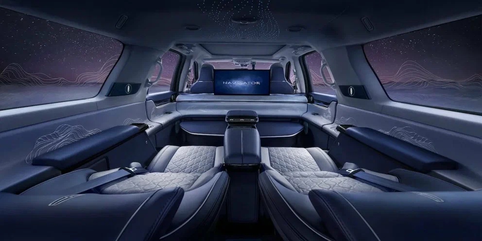 Lincoln Navigator стал роскошным лимузином линкольн 3