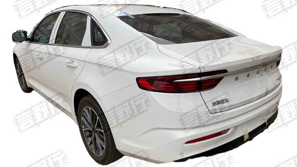 Как обновлён интерьер седана Geely Preface джили 4