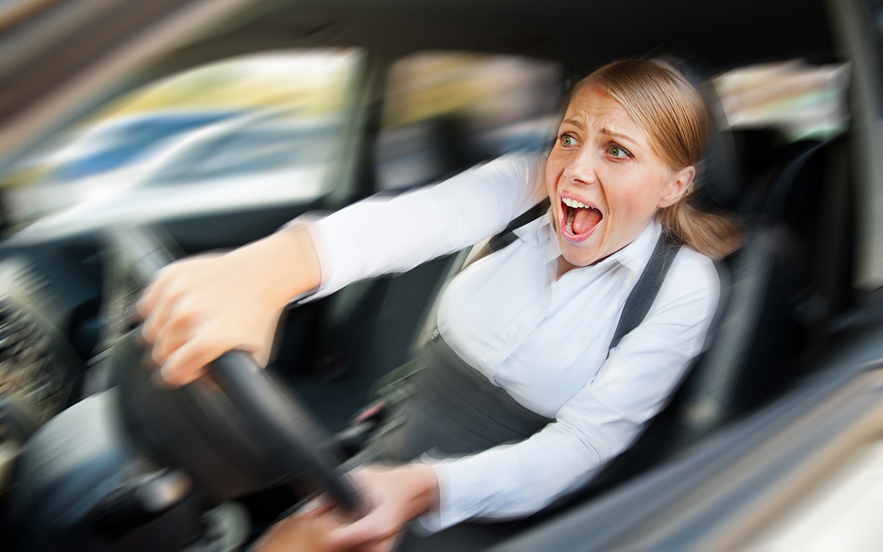 Женщины совершают ДТП чаще мужчин? Это неправда! аварии 5