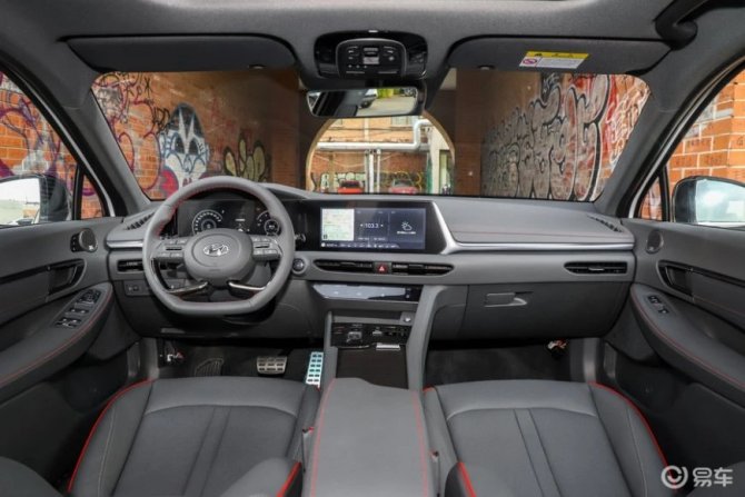 В России начались продажи новых седанов Hyundai Sonata соната 3
