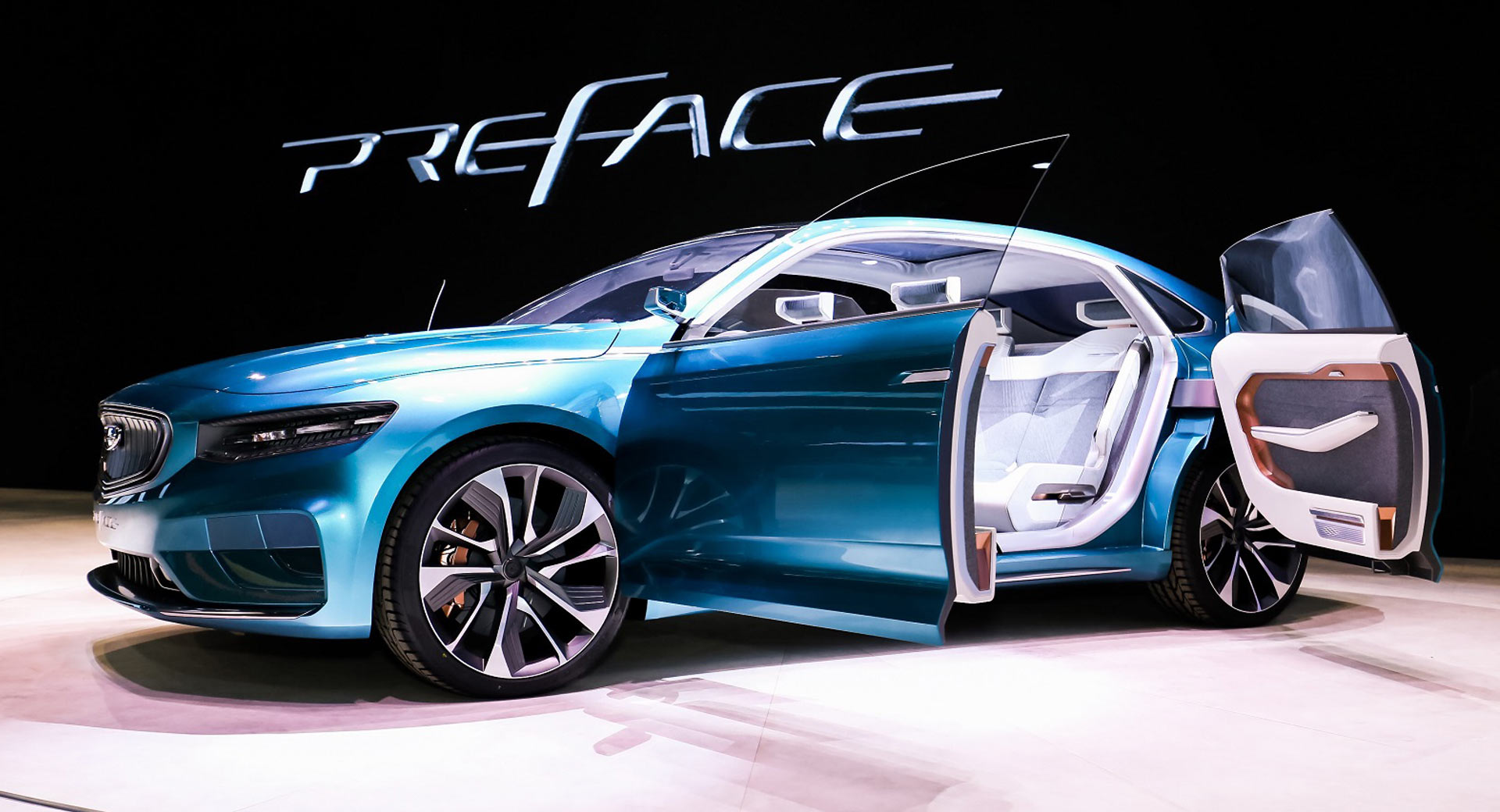 Климат-контроль от Geely встретит водителя по одёжке джили климат 2