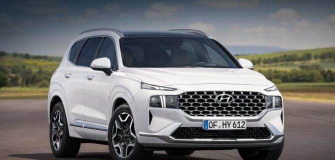 В нашей стране появились новые кроссоверы Hyundai Santa Fe